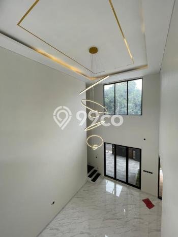 Siap Huni Rumah Mewah 4 Kamar di Kebayoran Baru Dekat ke Mana Pun Siap Huni Rumah Mewah 4 Kamar di Kebayoran Baru Dekat ke Mana Pun