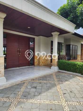 Ready to Use! Premium House LT 851m2 Desain Elegan di Cipete Ready to Use! Premium House LT 851m2 Desain Elegan di Cipete