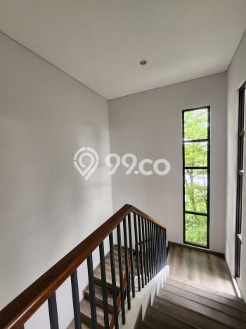 For Sale! Luxury House LT 232m2 Desain Elegan di Lebak Bulus For Sale! Luxury House LT 232m2 Desain Elegan di Lebak Bulus
