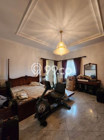 Rumah Eksklusif Siap Huni LT 562m2 di Kebayoran Baru, Jakarta Selatan Rumah Eksklusif Siap Huni LT 562m2 di Kebayoran Baru, Jakarta Selatan