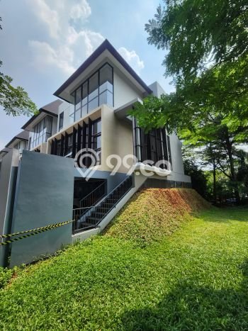 For Sale! Luxury House LT 232m2 Desain Elegan di Lebak Bulus For Sale! Luxury House LT 232m2 Desain Elegan di Lebak Bulus