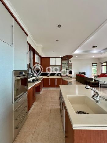 Vila Kawasan Megamendung, Ukuran 3450m2m², Akses ke beragam keperluan Vila Kawasan Megamendung, Ukuran 3450m2m², Akses ke beragam keperluan