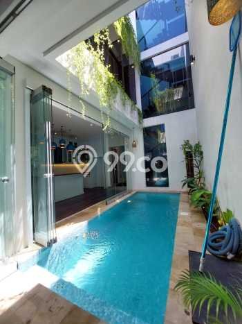 Rumah Luxury Modern Siap Huni di Pejaten Jakarta Selatan Rumah Luxury Modern Siap Huni di Pejaten Jakarta Selatan