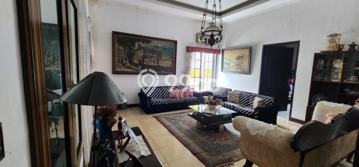 Rumah Mewah LB 450m2 Siap Pakai Desain Elegan di Cipete, Jakarta Selatan Rumah Mewah LB 450m2 Siap Pakai Desain Elegan di Cipete, Jakarta Selatan