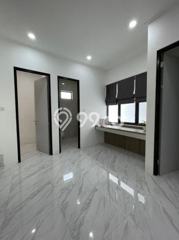 Dijual Rumah Mewah Megah Dengan View Cantik di Cirendeu, Jakarta Selatan Dijual Rumah Mewah Megah Dengan View Cantik di Cirendeu, Jakarta Selatan