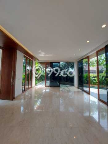 Rumah Mewah LB 500m2 Siap Huni Desain Elegan di Kuningan, Jakarta Selatan Rumah Mewah LB 500m2 Siap Huni Desain Elegan di Kuningan, Jakarta Selatan