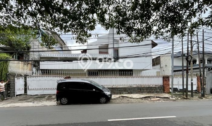 Dijual Rumah Mewah Exclusive di Kebayoran Baru, Jakarta Selatan Dijual Rumah Mewah Exclusive di Kebayoran Baru, Jakarta Selatan