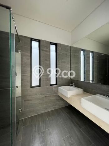 Rumah Luxury Modern Siap Huni di Lebak Bulus Jakarta Selatan Rumah Luxury Modern Siap Huni di Lebak Bulus Jakarta Selatan