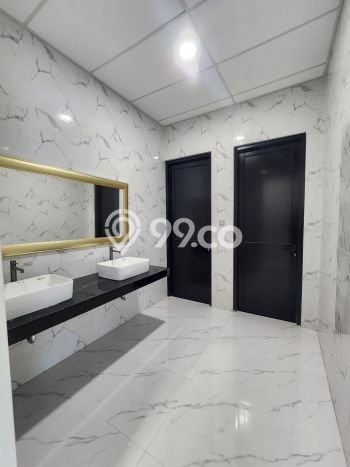 Jual Kantor Kawasan Menteng, Luas 3000m², Area Berkembang, Jalan Utama Jual Kantor Kawasan Menteng, Luas 3000m², Area Berkembang, Jalan Utama