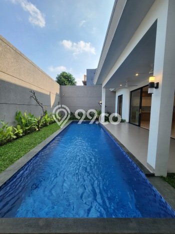 For Sale! Luxury House LT 576m2 Desain Elegan di Lebak Bulus For Sale! Luxury House LT 576m2 Desain Elegan di Lebak Bulus