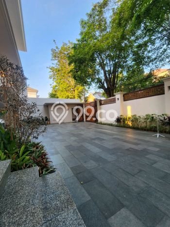 Siap Huni Hunian Elit 7 Kamar di Menteng Dekat ke Mana Pun Siap Huni Hunian Elit 7 Kamar di Menteng Dekat ke Mana Pun