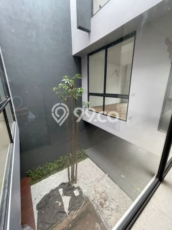 For Sale Hunian Elegan Cozy di Jakarta Selatan For Sale Hunian Elegan Cozy di Jakarta Selatan