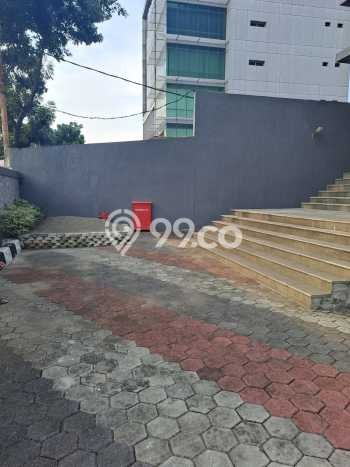 Unit Kantor Dijual di Jakarta Selatan LT 965m2 & LB 4750m2 Unit Kantor Dijual di Jakarta Selatan LT 965m2 & LB 4750m2