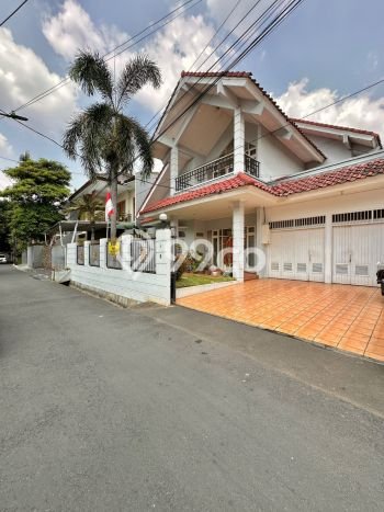 For Sale! Luxury House LT 425m2 Desain Modern di Cipete For Sale! Luxury House LT 425m2 Desain Modern di Cipete