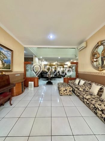 For Sale! Luxury House LT 425m2 Desain Modern di Cipete For Sale! Luxury House LT 425m2 Desain Modern di Cipete