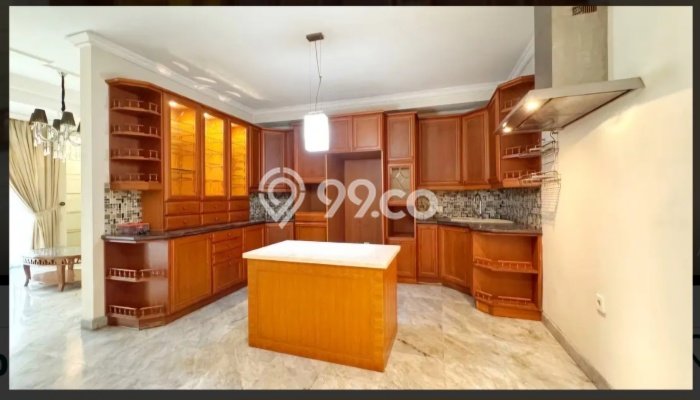 Dijual Rumah Luas Elegan Dengan View Eksklusif di Kampung Utan, Tangerang Dijual Rumah Luas Elegan Dengan View Eksklusif di Kampung Utan, Tangerang