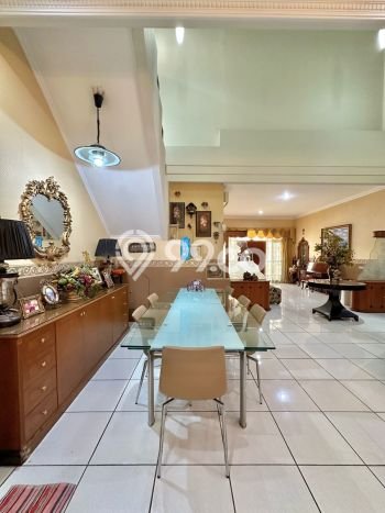 For Sale! Luxury House LT 425m2 Desain Modern di Cipete For Sale! Luxury House LT 425m2 Desain Modern di Cipete