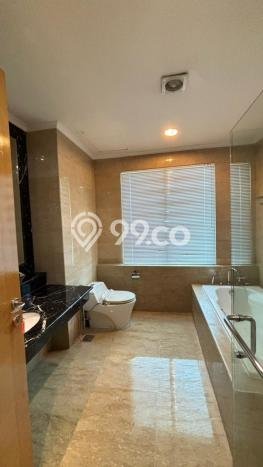 Apartemen Siap Pakai 3 BR dengan Harga Hemat di Area Kebayoran Lama, Jakarta Selatan Apartemen Siap Pakai 3 BR dengan Harga Hemat di Area Kebayoran Lama, Jakarta Selatan