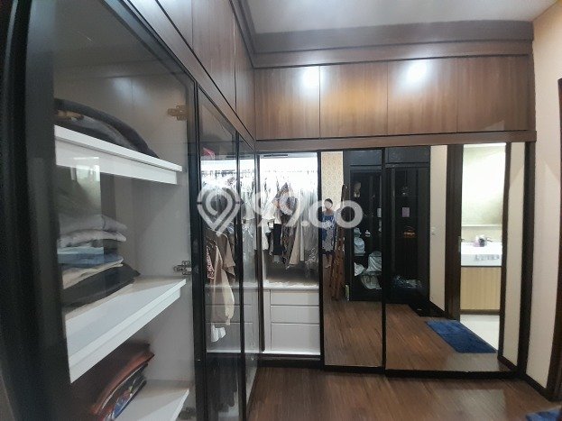Siap Huni Rumah Mewah 4 Kamar di BSD Dekat ke Mana Saja Siap Huni Rumah Mewah 4 Kamar di BSD Dekat ke Mana Saja