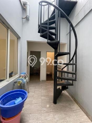 Disewakan! Rumah 4 Kamar Tidur &
4 Kamar Mandi di Gading Serpong, Tangerang Disewakan! Rumah 4 Kamar Tidur &
4 Kamar Mandi di Gading Serpong, Tangerang