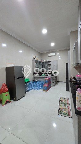 Dijual Rumah Luas Elegan Dengan View Eksklusif di Muara Karang, Jakarta Utara Dijual Rumah Luas Elegan Dengan View Eksklusif di Muara Karang, Jakarta Utara