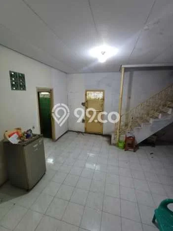 Disewakan! Rumah 14 Kamar Tidur &
6 Kamar Mandi di Tanjung Duren Utara, Jakarta Barat Disewakan! Rumah 14 Kamar Tidur &
6 Kamar Mandi di Tanjung Duren Utara, Jakarta Barat