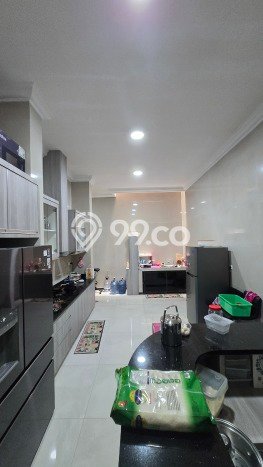 Dijual Rumah Luas Elegan Dengan View Eksklusif di Muara Karang, Jakarta Utara Dijual Rumah Luas Elegan Dengan View Eksklusif di Muara Karang, Jakarta Utara