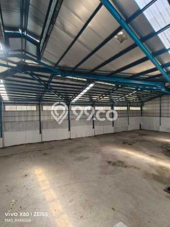 LOKASI TERBAIK! Gudang di , Luas 1300m2m², Area Komersial LOKASI TERBAIK! Gudang di , Luas 1300m2m², Area Komersial