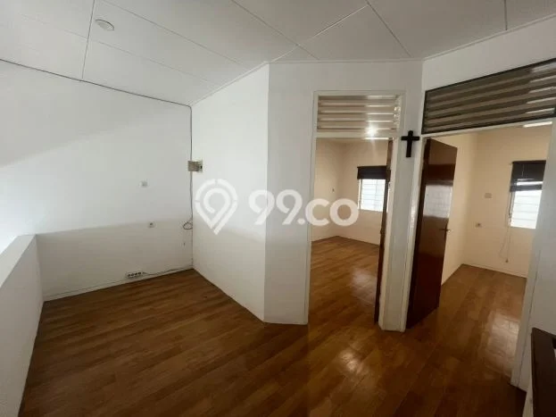 Rumah Bagus Siap Huni Di Kelapa Gading Luas 150m2 Lokasi Strategis Rumah Bagus Siap Huni Di Kelapa Gading Luas 150m2 Lokasi Strategis