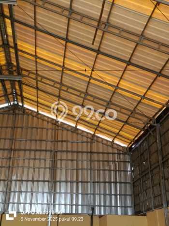Unit Gudang Paling Strategis di Cikarang Barat Bekasi dengan LB 200m2 Unit Gudang Paling Strategis di Cikarang Barat Bekasi dengan LB 200m2