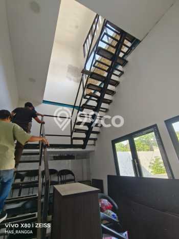 LOKASI TERBAIK! Gudang di , Luas 1300m2m², Area Komersial LOKASI TERBAIK! Gudang di , Luas 1300m2m², Area Komersial