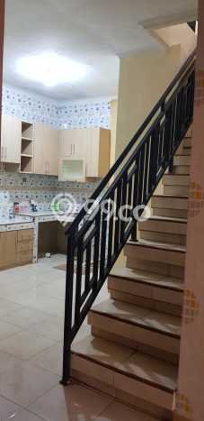 Disewakan! Rumah 3 Kamar Tidur &
2 Kamar Mandi di Harapan Indah, Bekasi Disewakan! Rumah 3 Kamar Tidur &
2 Kamar Mandi di Harapan Indah, Bekasi