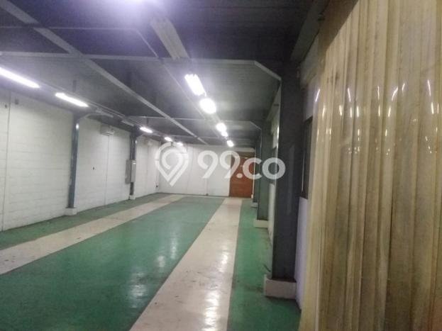 KEUNTUNGAN BERLIPAT! Gudang di Karawang Barat, Luas 3000m², Posisi Mainroad KEUNTUNGAN BERLIPAT! Gudang di Karawang Barat, Luas 3000m², Posisi Mainroad