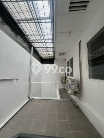 Rumah Bagus Siap Huni Di Kelapa Gading Luas 150m2 Lokasi Strategis Rumah Bagus Siap Huni Di Kelapa Gading Luas 150m2 Lokasi Strategis