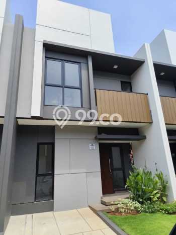 Rumah Nyaman area Summarecon Crown Gading, 1 KM, Akses Mudah Rumah Nyaman area Summarecon Crown Gading, 1 KM, Akses Mudah