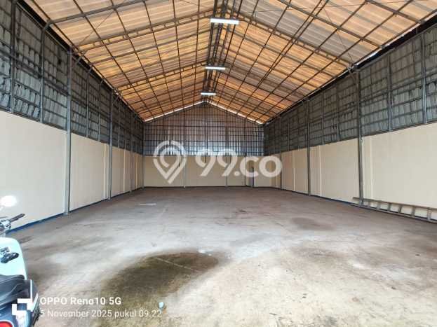 Unit Gudang Paling Strategis di Cikarang Barat Bekasi dengan LB 200m2 Unit Gudang Paling Strategis di Cikarang Barat Bekasi dengan LB 200m2