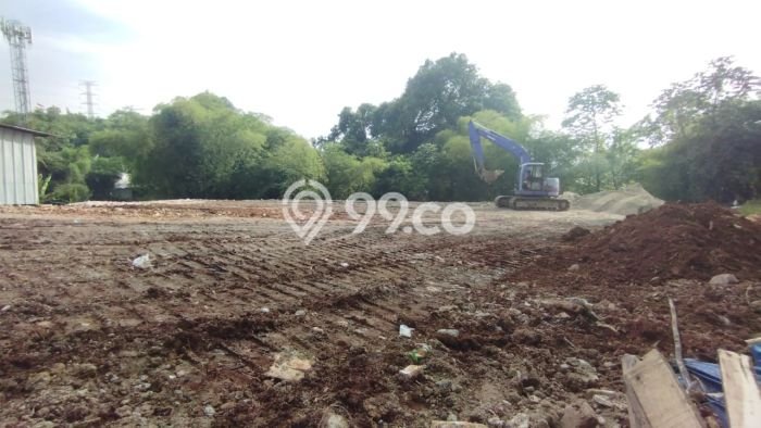 Lahan Strategis di Cibubur Dijual dengan Luas 1700m2 Lahan Strategis di Cibubur Dijual dengan Luas 1700m2