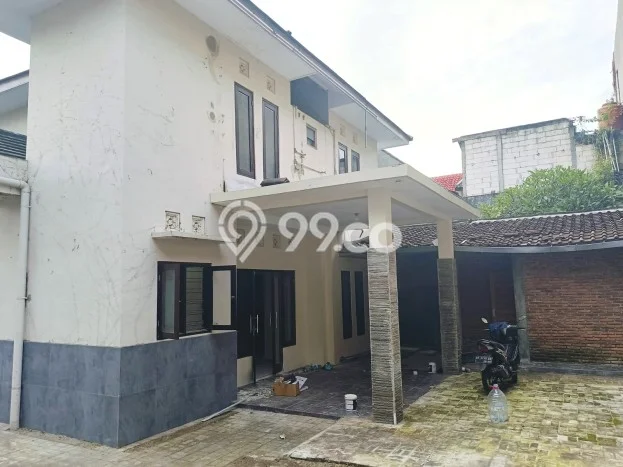 Dijual Rumah Luas Elegan Dengan View Eksklusif di Caturtunggal, Sleman Dijual Rumah Luas Elegan Dengan View Eksklusif di Caturtunggal, Sleman
