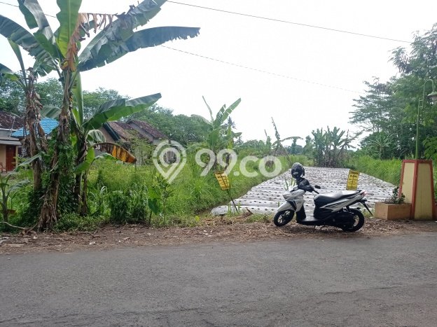 Lahan Kosong Dijual di Sleman dengan Area 2552m2 Lahan Kosong Dijual di Sleman dengan Area 2552m2
