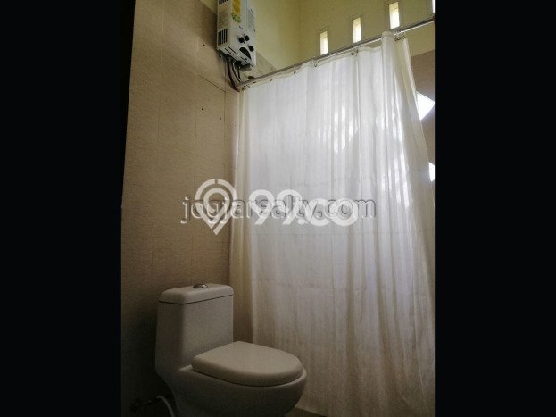 Siap Huni Hunian Elit 5 Kamar di Gamping Dekat ke Mana Pun Siap Huni Hunian Elit 5 Kamar di Gamping Dekat ke Mana Pun
