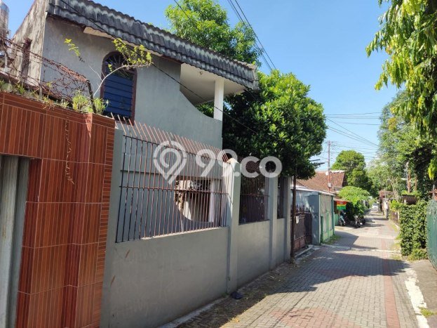 Dijual Segera Kost 14 Kamar, 4 Kamar Mandi di Umbulharjo, Yogyakarta, Luas 200m2 Dijual Segera Kost 14 Kamar, 4 Kamar Mandi di Umbulharjo, Yogyakarta, Luas 200m2