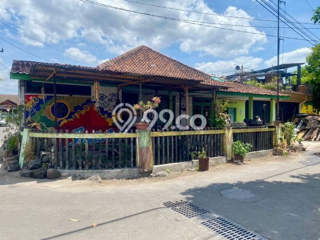Dijual Kost Strategis di Umbulharjo, Yogyakarta 17 KT, 5 KM, Luas Bangunan 273m2 Dijual Kost Strategis di Umbulharjo, Yogyakarta 17 KT, 5 KM, Luas Bangunan 273m2