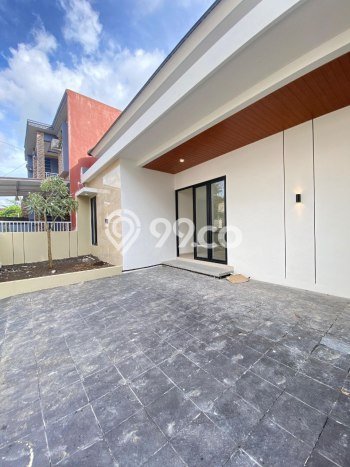 Rumah Modern 3 Kamar LT 140m2 di Sleman Rumah Modern 3 Kamar LT 140m2 di Sleman
