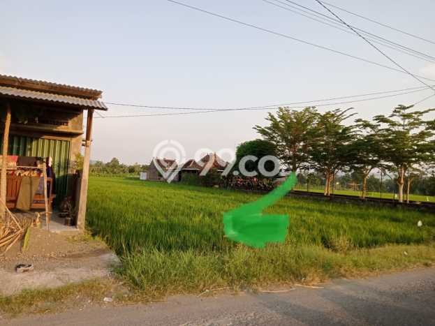 Lahan Strategis di Bantul Dijual dengan Luas 1076m2 Lahan Strategis di Bantul Dijual dengan Luas 1076m2