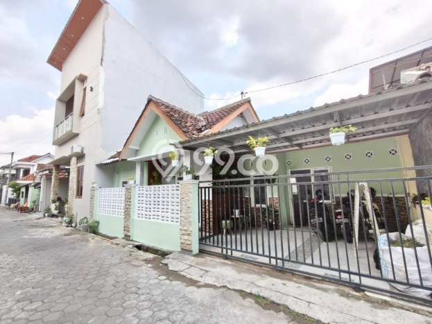 Rumah LT 72m2m² / LB 50m2m² View Gunung di Banguntapan, Bantul Rumah LT 72m2m² / LB 50m2m² View Gunung di Banguntapan, Bantul