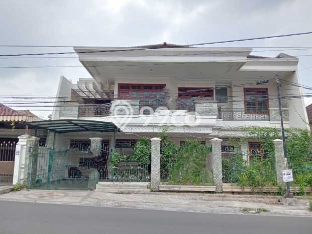 Rumah Kontrakan Malang LT 370m2 LB 500m2 Kawasan Tidar Rumah Kontrakan Malang LT 370m2 LB 500m2 Kawasan Tidar