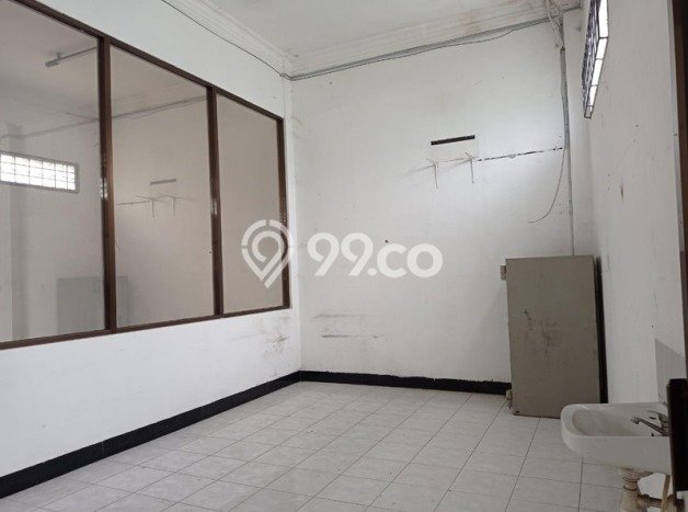 LOKASI STRATEGIS! Komersial Kawasan Kepanjen, Luas 425m2m², Pusat Perdagangan LOKASI STRATEGIS! Komersial Kawasan Kepanjen, Luas 425m2m², Pusat Perdagangan
