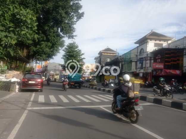 LOKASI STRATEGIS! Ruko di Lowokwaru, Luas 250m2m², Nilai Tinggi LOKASI STRATEGIS! Ruko di Lowokwaru, Luas 250m2m², Nilai Tinggi