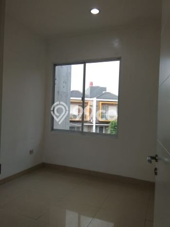 Rumah Modern 3 KT di Green Lake City Jakarta Barat Unfurnished Rumah Modern 3 KT di Green Lake City Jakarta Barat Unfurnished