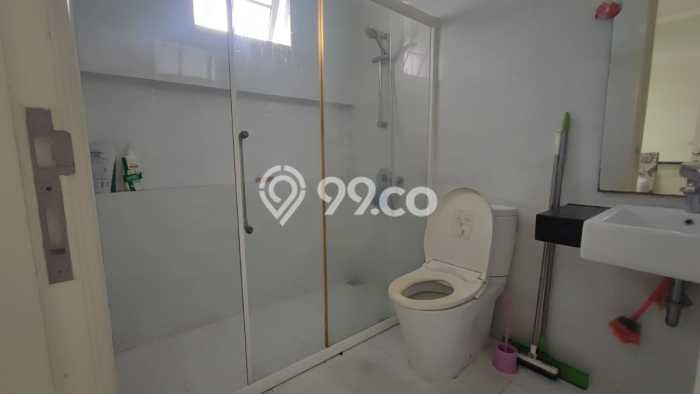 Disewakan Rumah Murah di Green Lake City Jakarta Barat dengan 3 Kamar Tidur Disewakan Rumah Murah di Green Lake City Jakarta Barat dengan 3 Kamar Tidur